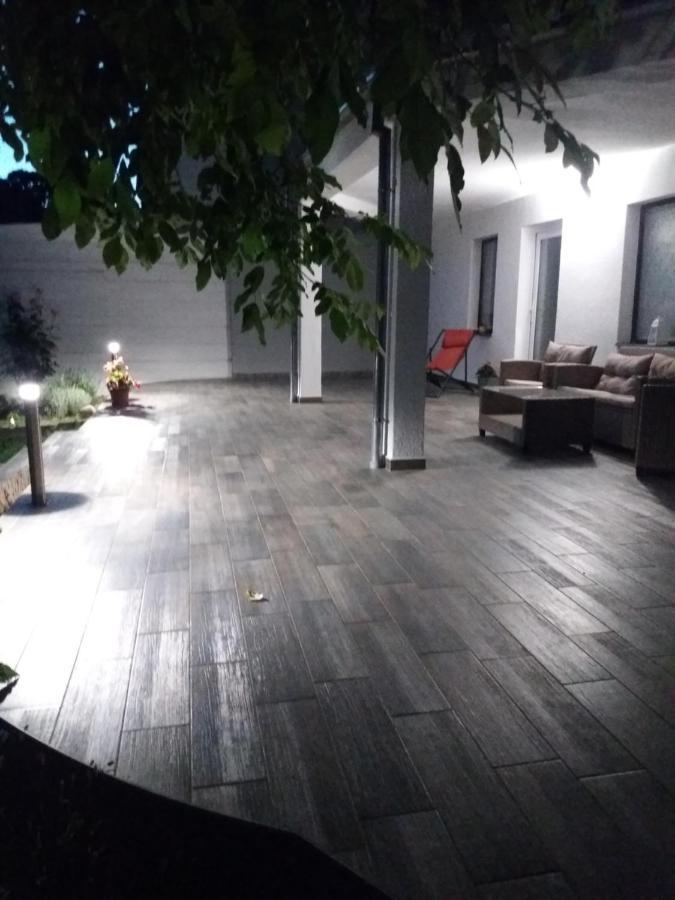 Eva Apartman ヘーヴィーズ エクステリア 写真